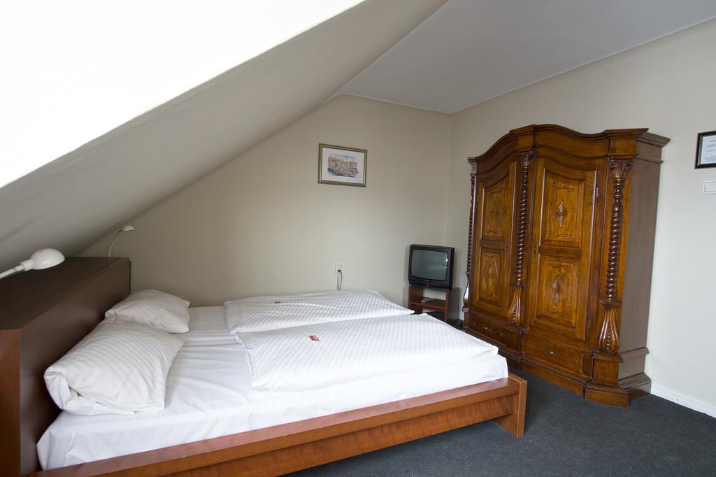 Hotel Continental Saarbrücken Værelse billede