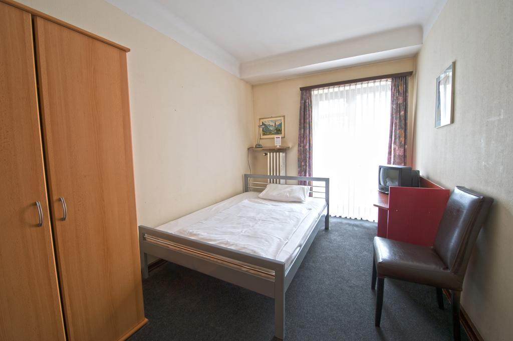 Hotel Continental Saarbrücken Værelse billede